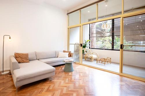 Woolloomooloo Apartment | Central New York Style Warehouse