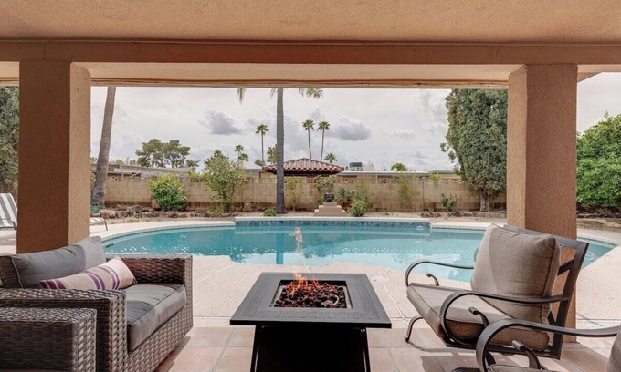 Raskin Estates House | Central Sonoran | Scottsdale Home | Heated Pool
