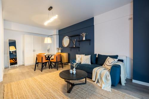 Sector 5 Apartment | Central Spacious Apartment 104