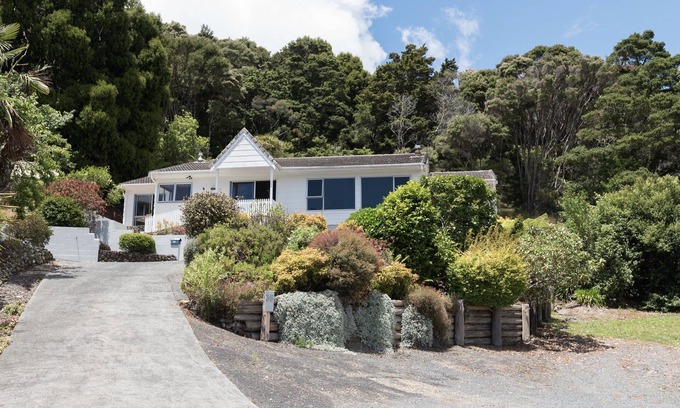 Paihia Cottage | Central Spacious Family House - Paihia House