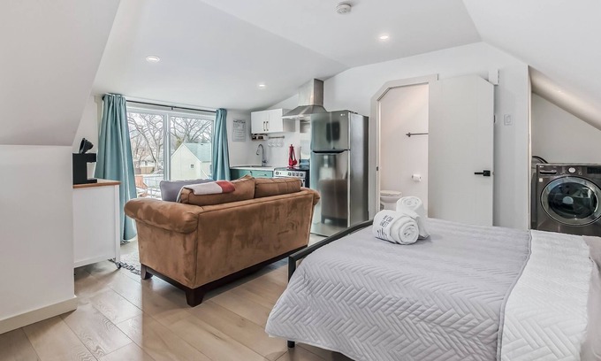 Northeast Edmonton House | Central Tiny House - The Robin's Nest