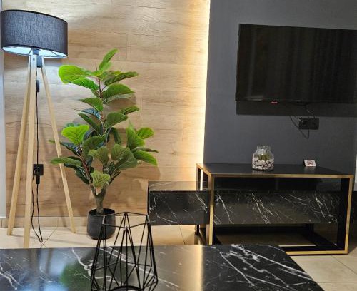 Serres Apartment | Central1ModernApartmentFreeParking