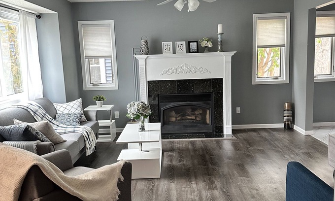 Richfield House | Centrally located house in Richfield minutes from MOA, MSP, shops, restaurants
