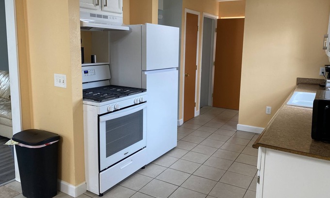 Downtown Toledo House | Centrally Located Home