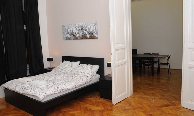 Terezvaros Apartment | Centrally located next to the Opera - 3 rooms free Wifi