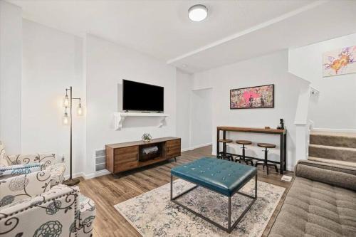 Columbus House | Centrally located renovated home