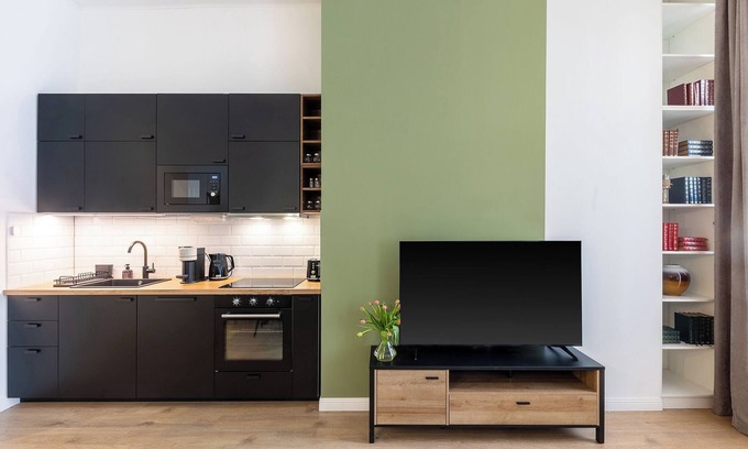 Terezvaros Apartment | Centrally located, stylish apartment for group of friends or families