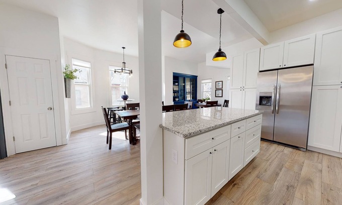 Corryville House | Centrally Located @ The Burnet