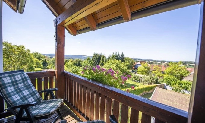 Tannesberg Apartment | Centrally located vacation apartment with spacious garden