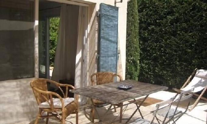 Maussane House | CENTRE HISTORIQUE MAUSSANE, house 72 m2 with fenced garden,