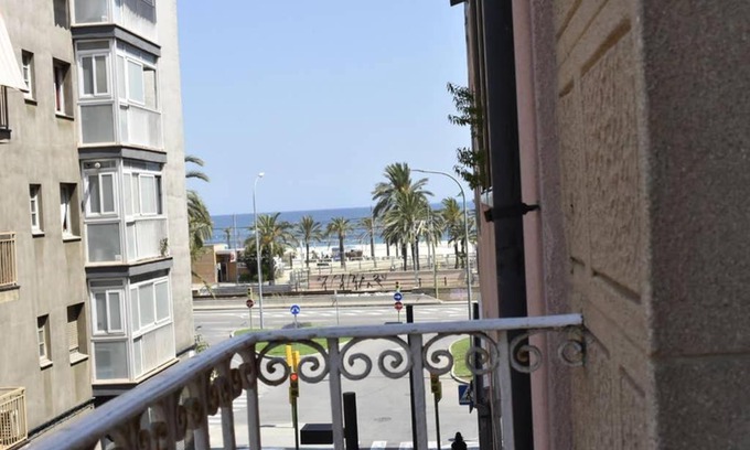 Mataro Apartment | CENTRIC HOUSE 100m from the beach