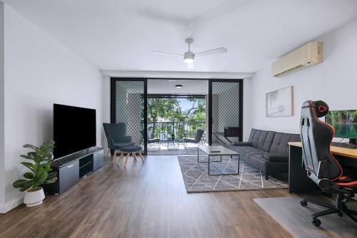 Toowong Apartment | Centro at Toowong - Modern Spacious Living with Pool