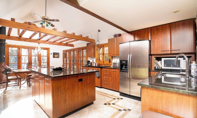 Sainte-Adele House | Century grand cottage on the water and in the forest
