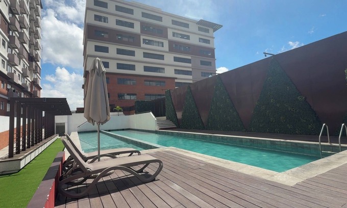 Zona 12 Apartment | Cerca del aeropuerto con vistas a los volcanes, cerca de todo!