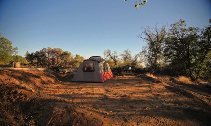Pinehurst RV Rental | CG35 Small 20X15 ft. Campsite/Shower - Kings Canyon & Sequoia NP