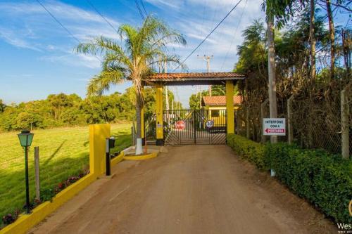 Mairinque House | Chácara condomínio piscina, sala de jogos, campo