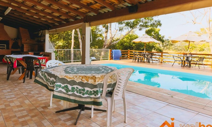 Joanopolis House | Chácara em Joanópolis com deck e acesso a represa