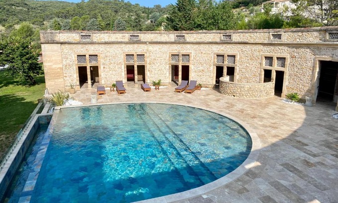 Saint-Ambroix House | Château de Fabiargues