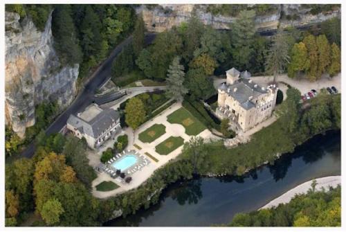 Laval-du-Tarn Hotel | Château De La Caze Piscine & Spa - Ste Enimie
