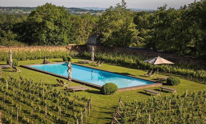 Onet-le-Chateau Hotel | Château de Labro - Teritoria