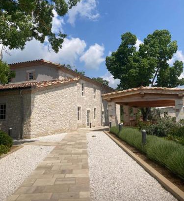 Broze Hotel | Château Lecusse - La Grande Roche - Hôtel, Spa, Boutique & Restaurant