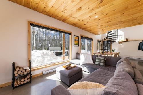 Petite-Riviere-Saint-Francois Ski Chalet | Chalet LUMI