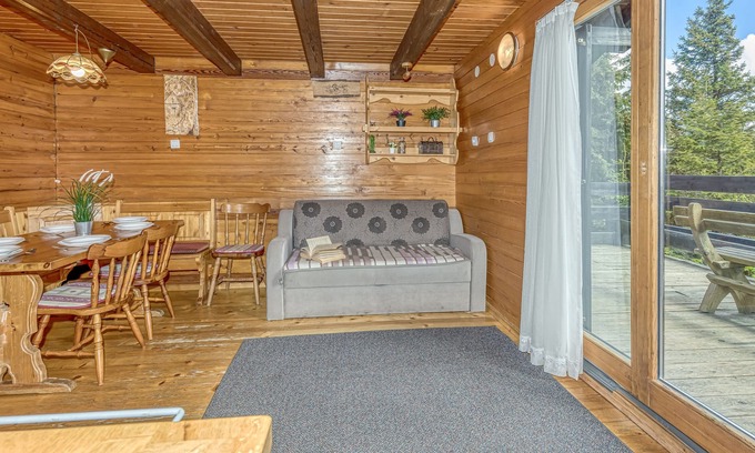 Slovenj Gradec Ski Chalet | Chalet Snowflake III 20m From Ski Trail, Šmartno pri Slovenj Gradcu, Slovenia