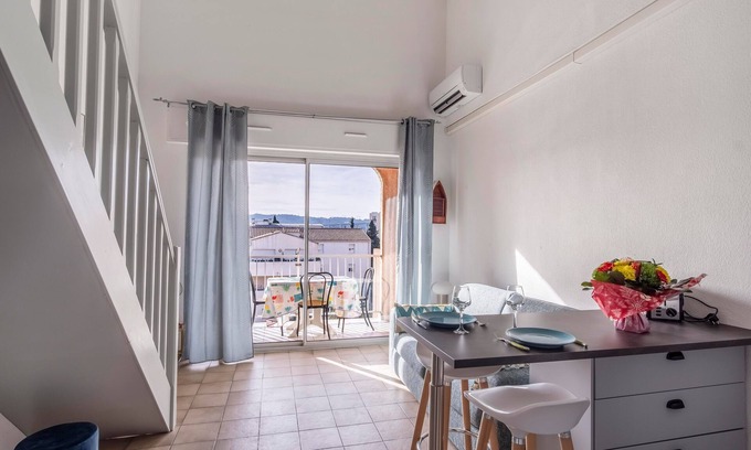 Martigues Apartment | Chabine - One Bedroom Apartment, Sleeps 4