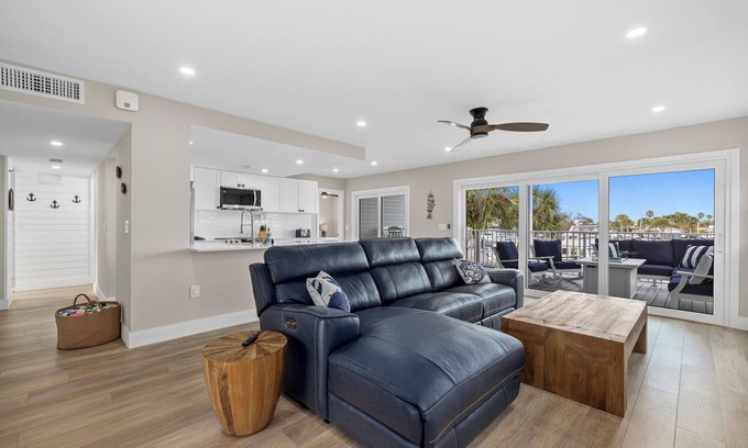 Englewood Condo | Chadwick Cove Resort & Marina