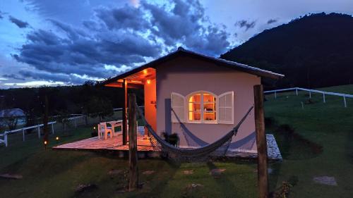 Engenheiro Passos Ski Chalet | Chalé Vagalumes próximo a Penedo