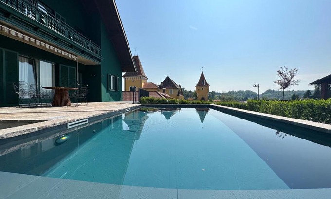 Ehrenhausen House | Chalet beim Georgi Schloss