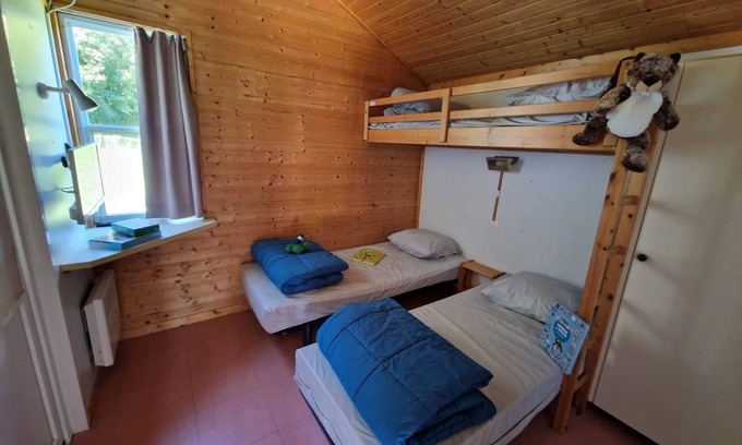 Saint-Geniez-d'Olt Ski Chalet | Chalet 4 étoiles - Parc aquatique - efah0g