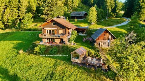 Radenthein Apartment | Chalet Almhaus Strobl