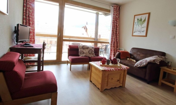 Mijoux Apartment | Chalet Apartment for 9 people