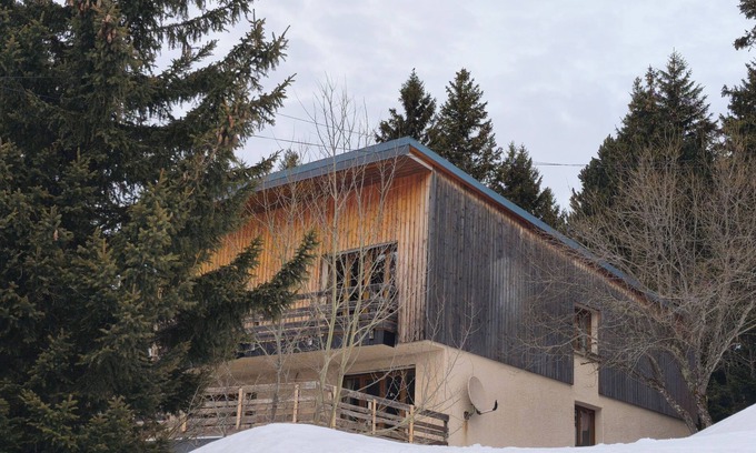 Chamrousse Ski Chalet | Chalet Authentique & Confort en Montagne - Escape and Serenity Guaranteed!