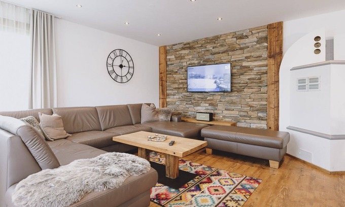 Schuttdorf Ski Chalet | Chalet Badia
