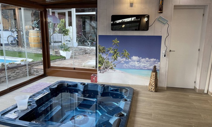 El Monte Ski Chalet | Chalet beach & spa