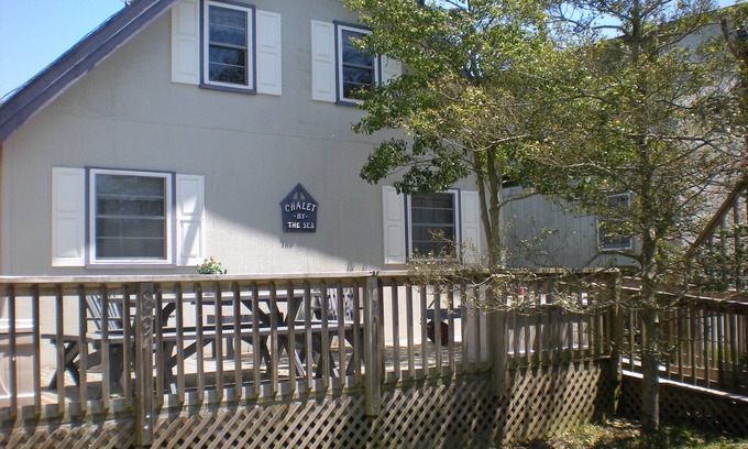 Kismet House | Chalet-by-the-Sea