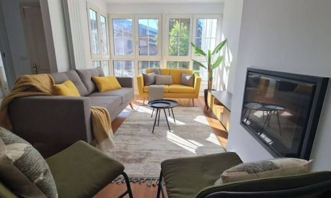 Santander Ski Chalet | Chalet Céntrico Exclusivo con Mucha Privacidad
