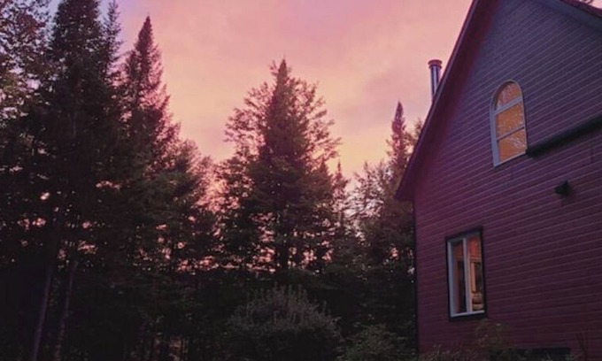 Saint-Etienne-De-Bolto House | Chalet 8 invités sur 22 acres