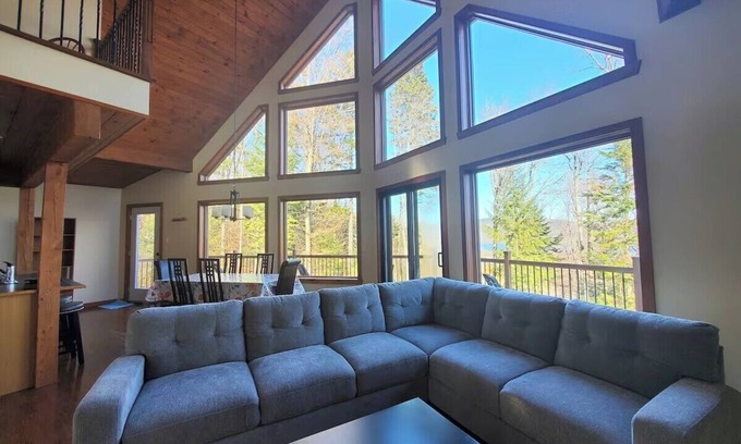 Saint Donat Ski Chalet | Chalet Evergreen, with panoramic view