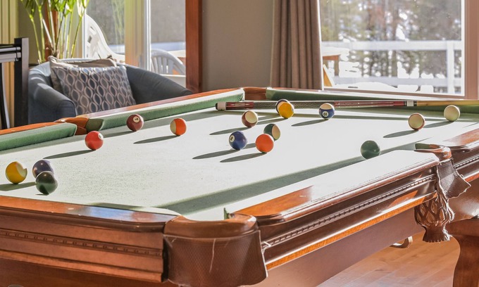 Saint-Michel-des-Saints Cabin | Chalet Bleu Lac Taureau and spa