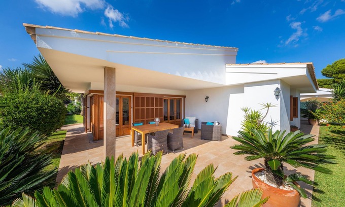 Muro Ski Chalet | Chalet "Casa Margarita" with Garden and Near the Beach