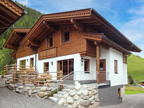 Tux Ski Chalet | Chalet Chalet Alois by Interhome