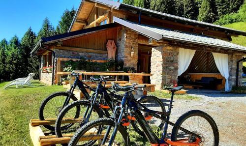 Castel Condino Bed & Breakfast | Chalet Chapeau RaR