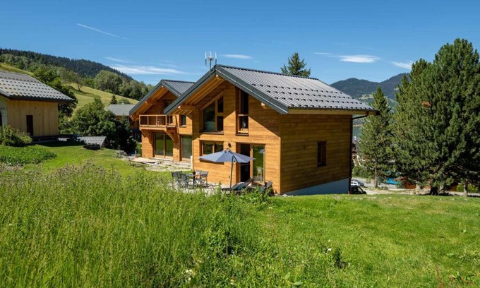 Les Allues Ski Chalet | Chalet Chebi Wifi Parking Privé