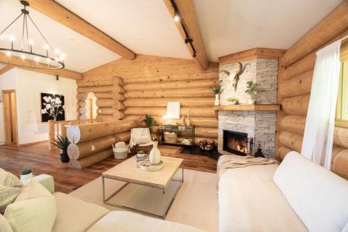 Val-des-Lacs Ski Chalet | Chalet Chic Rustique & SPA - Tremblant