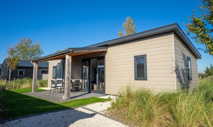 Municipality of Hellevoetsluis Ski Chalet | Chalet Close to Rockanje & Nature
