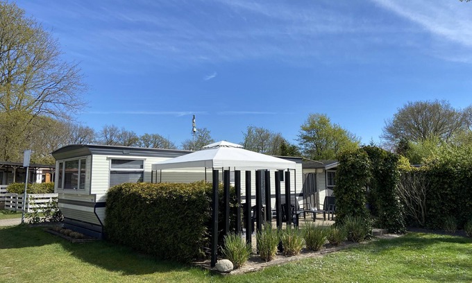 Rijs House | Chalet, competitive price this season.
