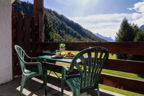 Le Tour Ski Chalet | Chalet Dava La Via ski in - ski out - Happy Rentals